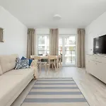 Baltic Whispers Z Basenem Easy- Rent D25 Apartmán
